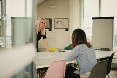 faq formation reseaux sociaux l'homme a vu l'ours