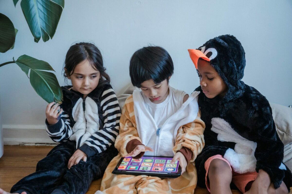 interdiction reseaux sociaux enfants youtube kids